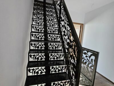 Scara Tabla Decupata