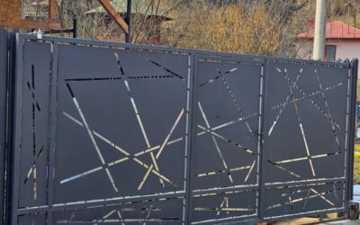 Poarta Tabla Decupata Pe Role Cu Sina